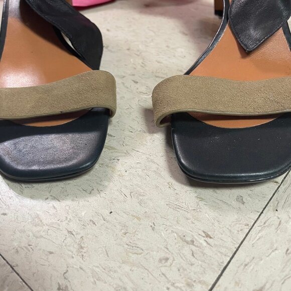 30 CROSBY DEREK LAM Womens Sz 8.5M Leather Ankle Strap Kitten Heel Sandals - Picture 3 of 12